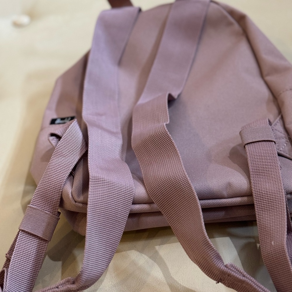 Herschel Backpack - Picture 8 of 12